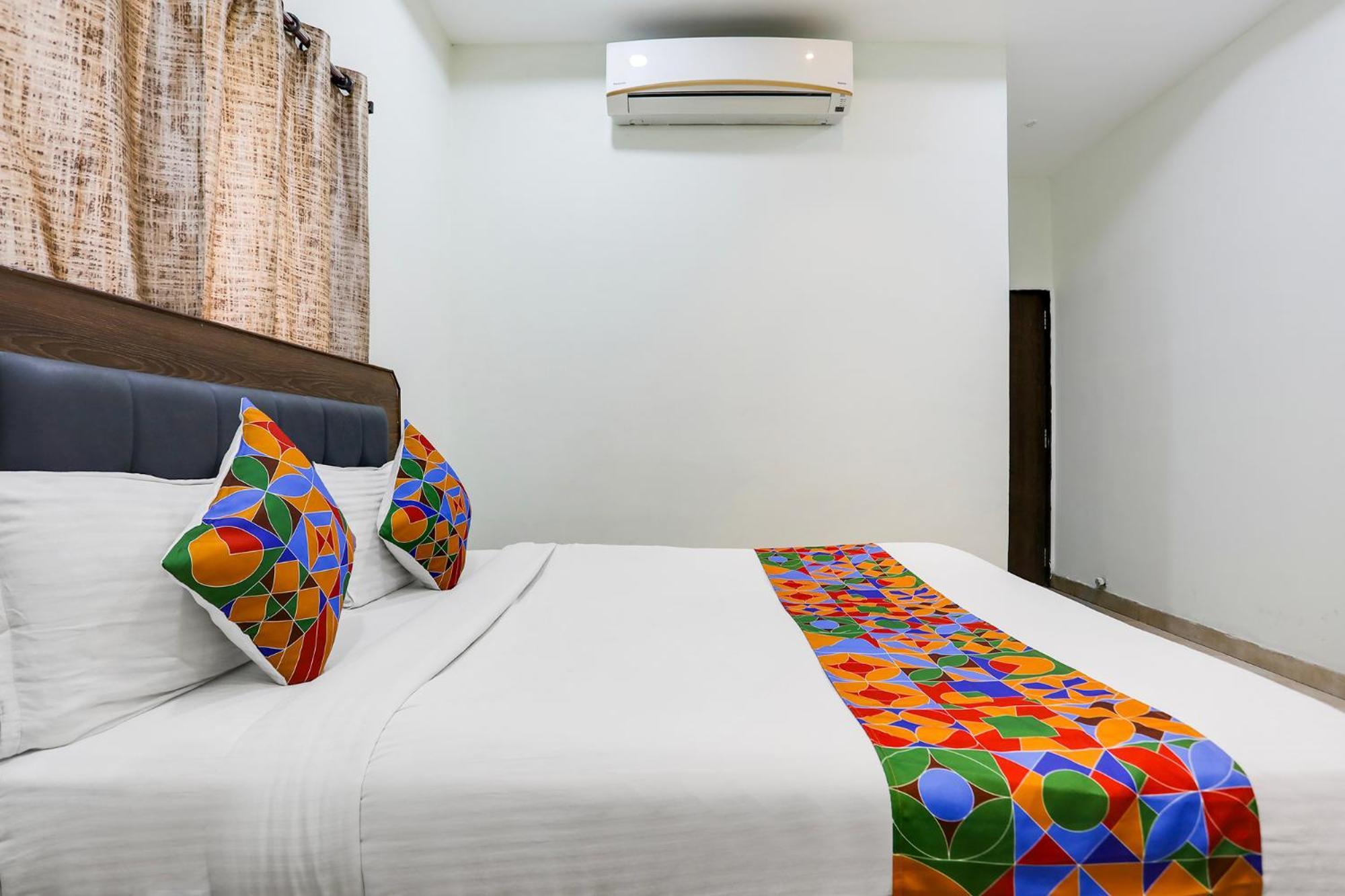 Rāipur Fabhotel Johar Inn מראה חיצוני תמונה