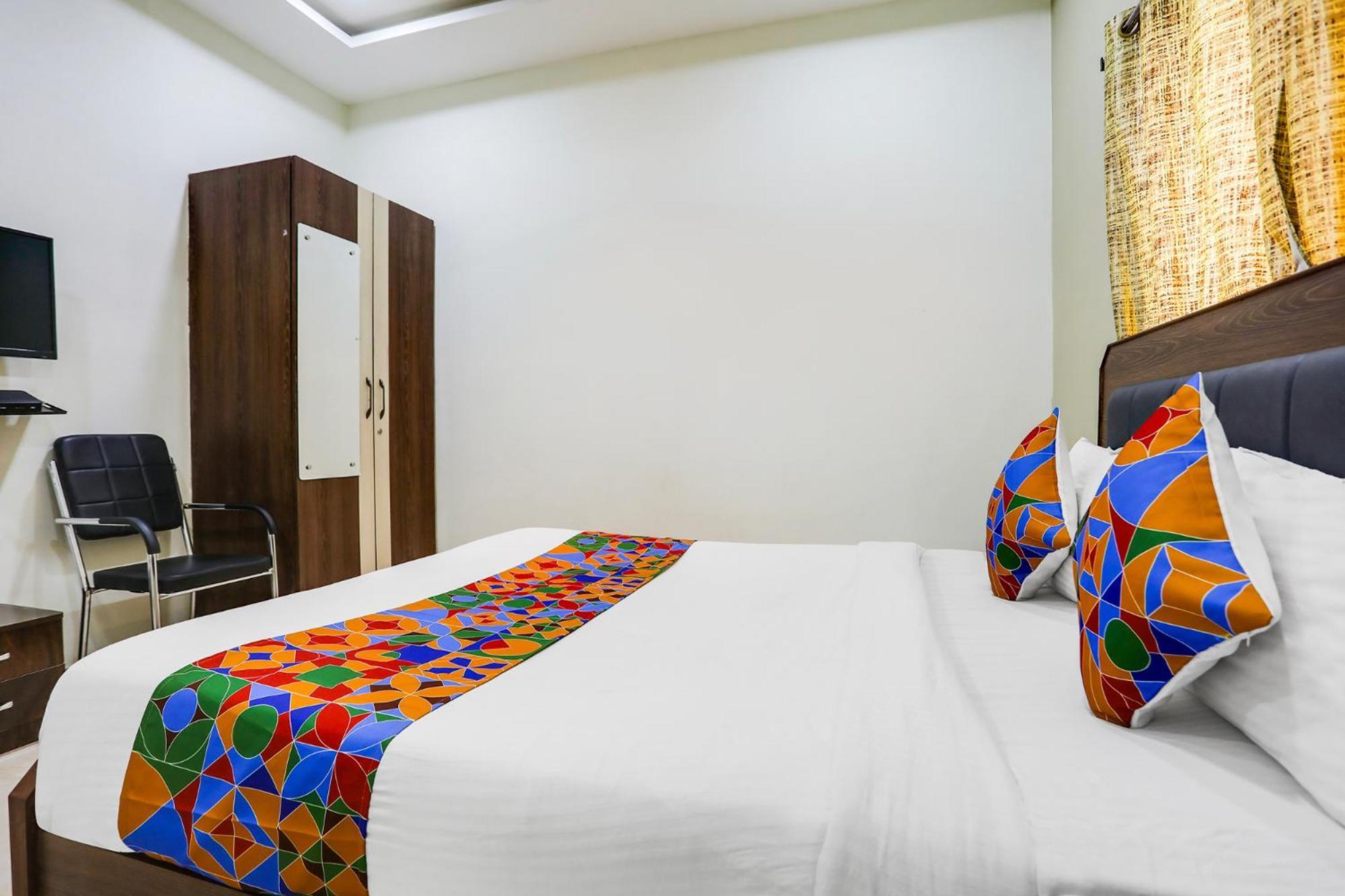 Rāipur Fabhotel Johar Inn מראה חיצוני תמונה